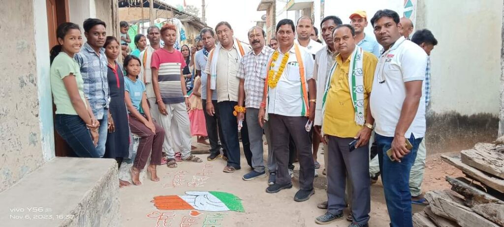 कांग्रेस के तुरुप के इक्का माने जाने वाले, जिला अध्यक्ष अरुण मालाकार मैदान में उतरकर संभाल रहे मोर्चा। 3 IMG 20231106 WA0169